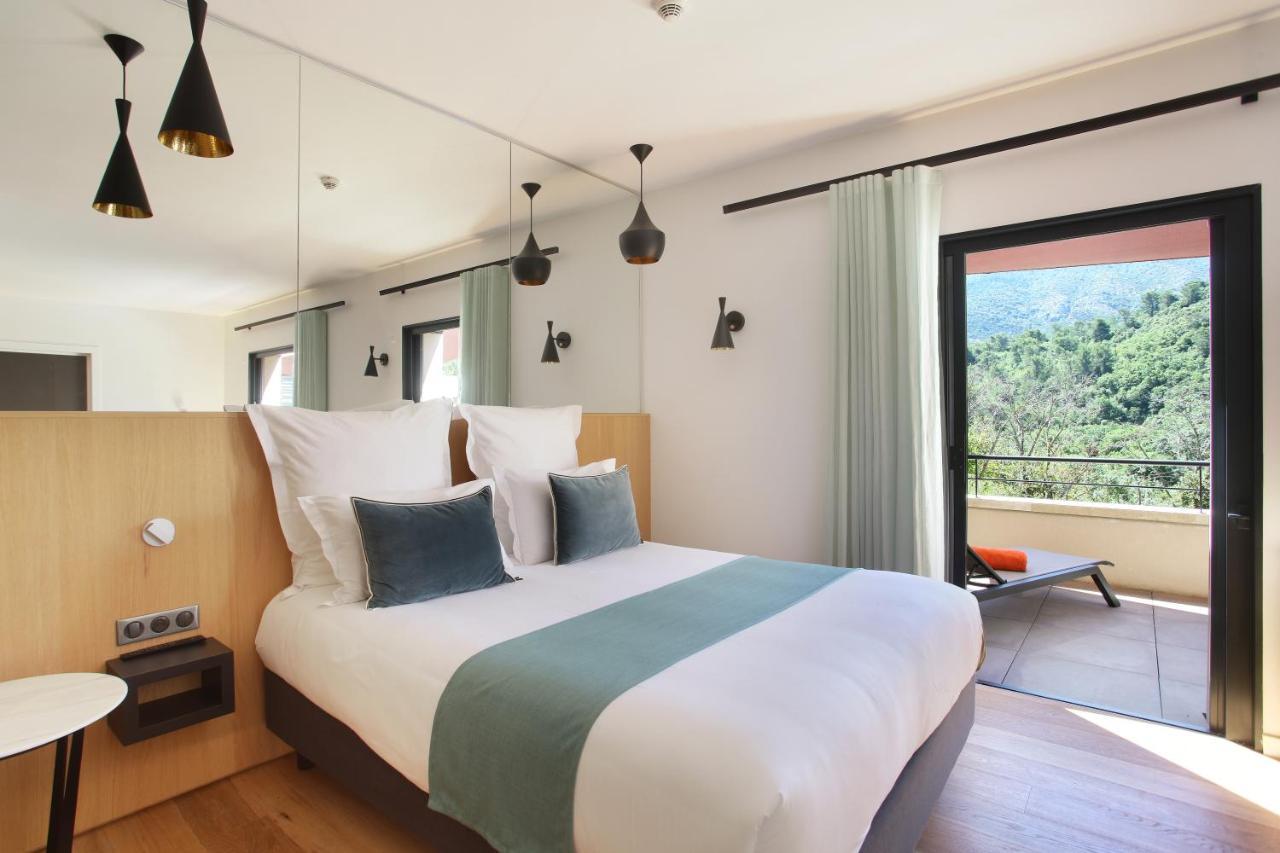 Hotel Sainte Victoire Vauvenargues Екстериор снимка