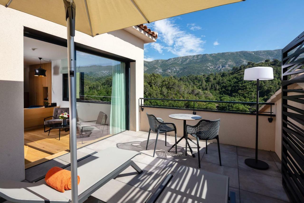Hotel Sainte Victoire Vauvenargues Екстериор снимка